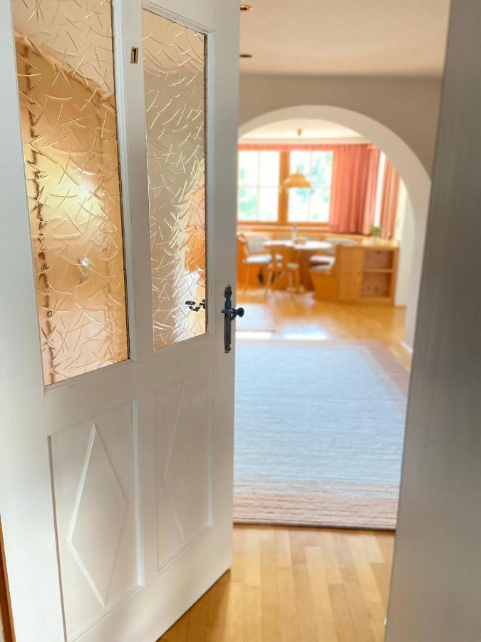 Zentrale Wohnung Gmunden Alte Baeckerei ภายนอก รูปภาพ
