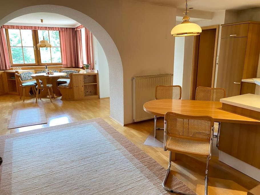 Zentrale Wohnung Gmunden Alte Baeckerei ภายนอก รูปภาพ