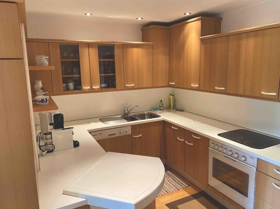 Zentrale Wohnung Gmunden Alte Baeckerei ภายนอก รูปภาพ