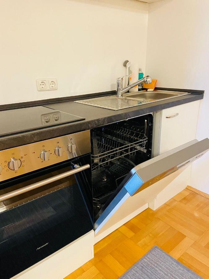 Zentrale Wohnung Gmunden Alte Baeckerei ภายนอก รูปภาพ