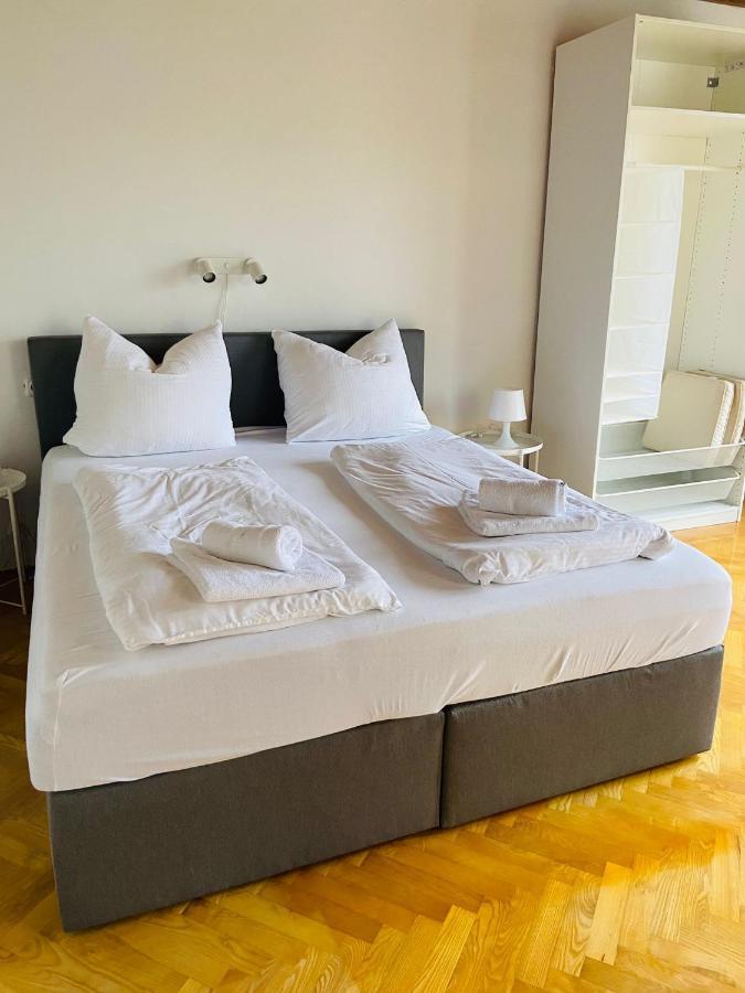 Zentrale Wohnung Gmunden Alte Baeckerei ภายนอก รูปภาพ