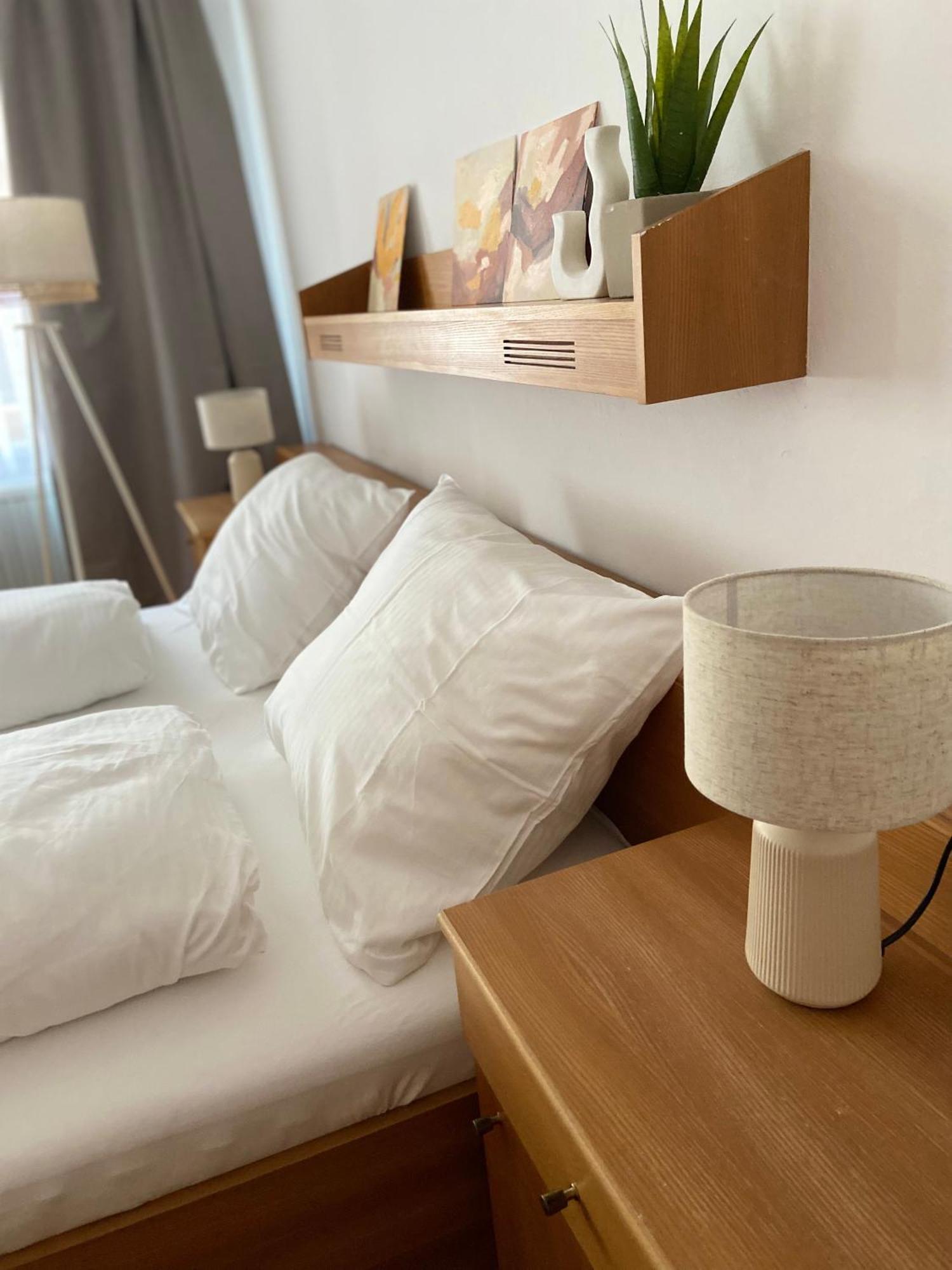 Zentrale Wohnung Gmunden Alte Baeckerei ภายนอก รูปภาพ