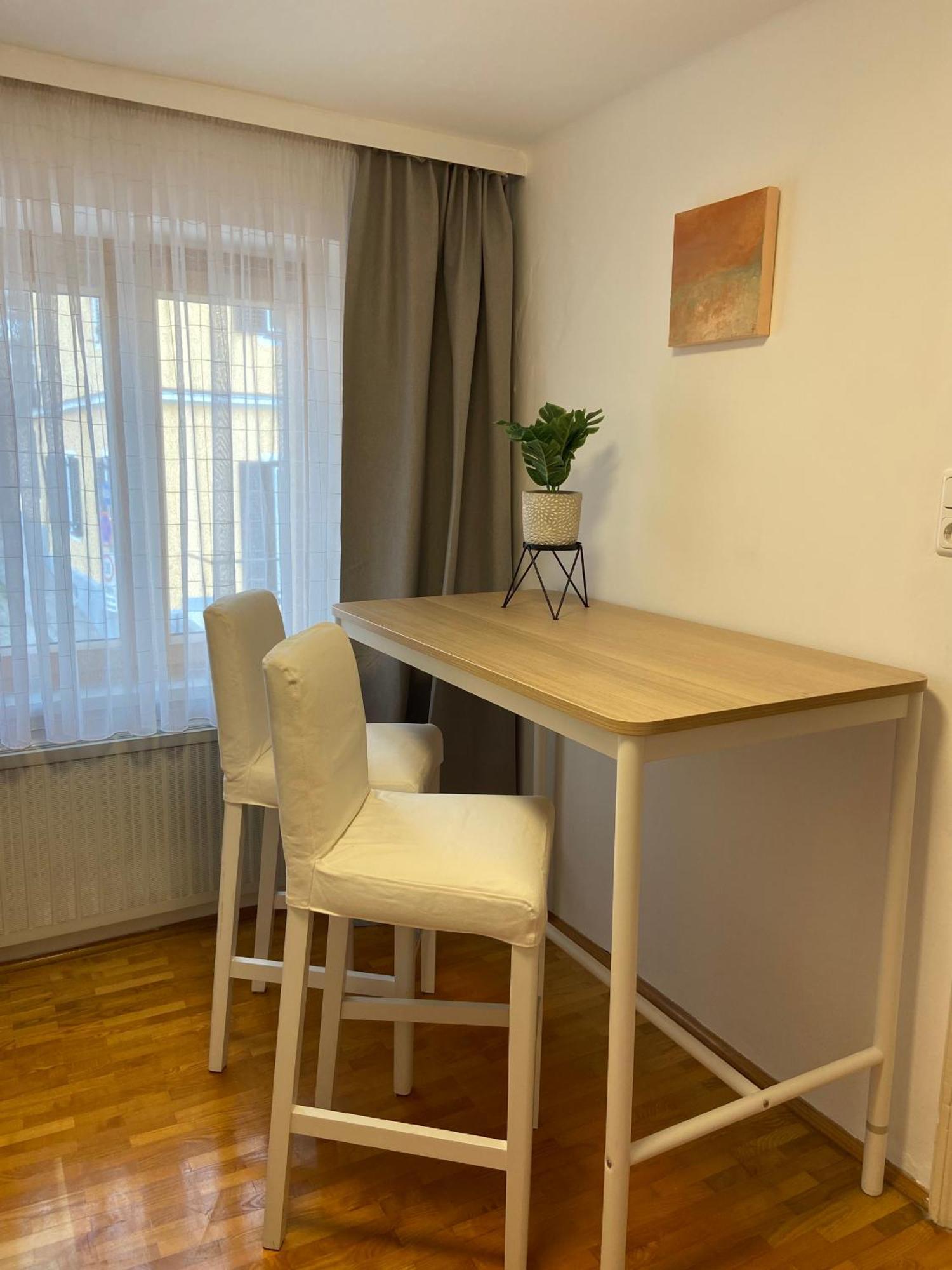 Zentrale Wohnung Gmunden Alte Baeckerei ภายนอก รูปภาพ