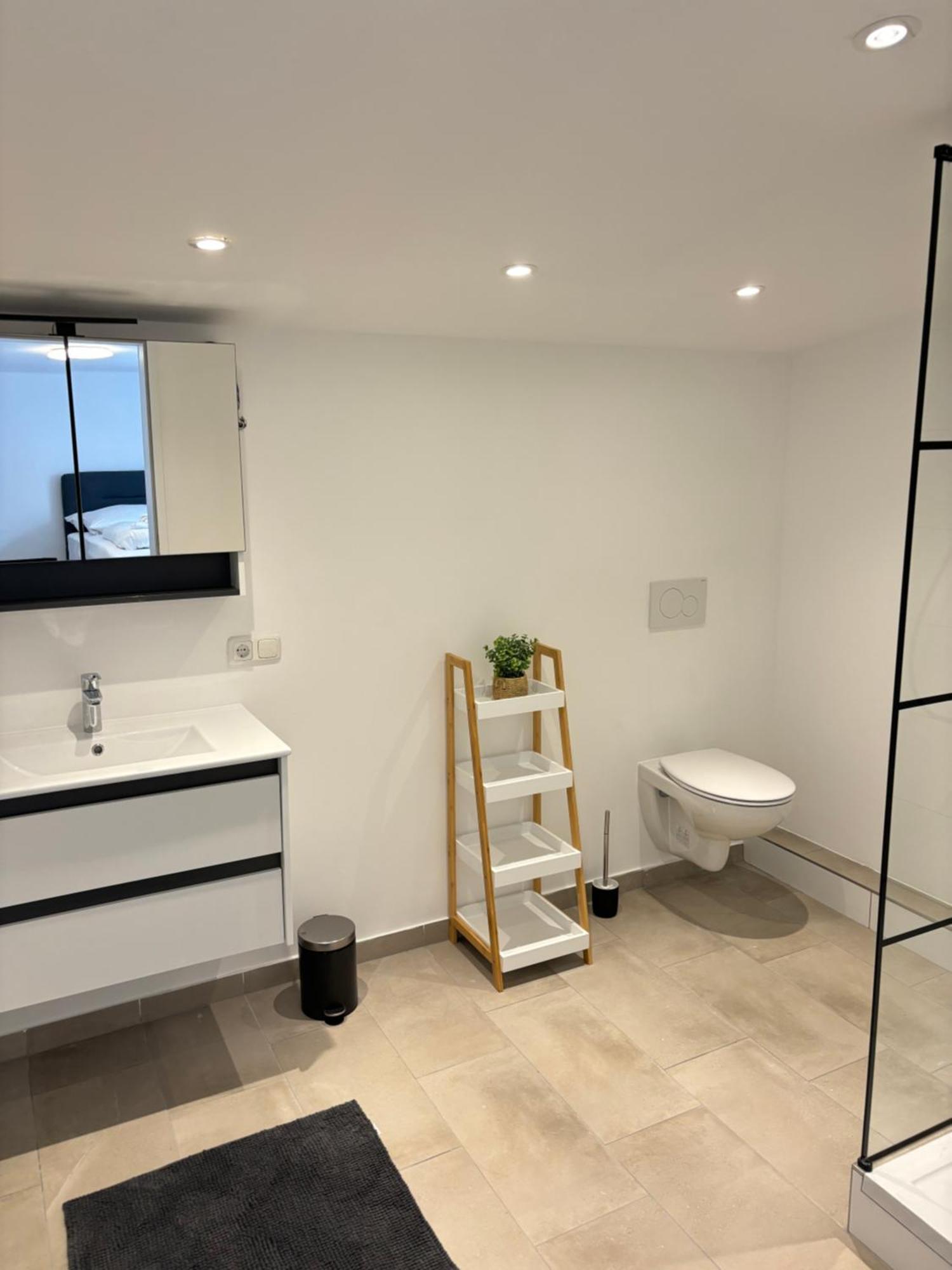 Zentrale Wohnung Gmunden Alte Baeckerei ภายนอก รูปภาพ